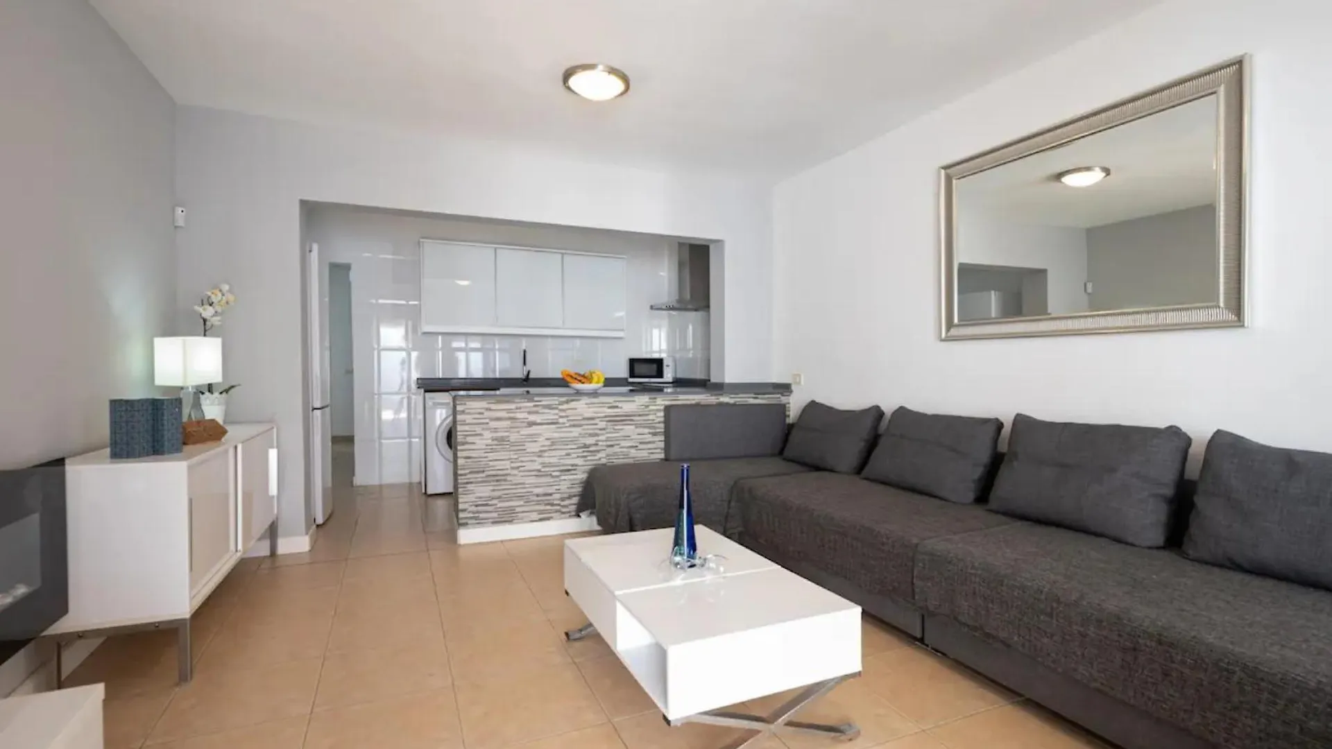Amplio Apartamento En El Centro San Bartolome de Tirajana